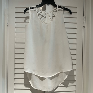 White Sleeveless Papaya Blouse